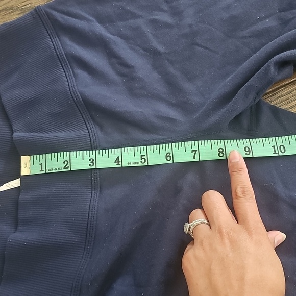 Lululemon Athletica Navy Cropped Pants - Picture 7 of 11